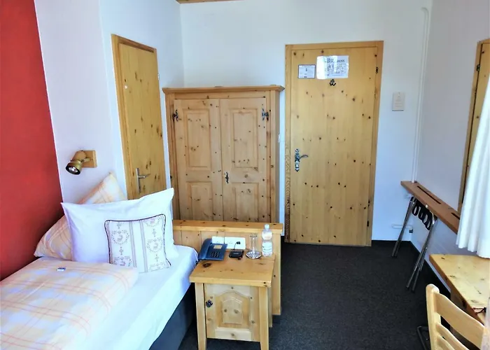 فندق Buendnerhof