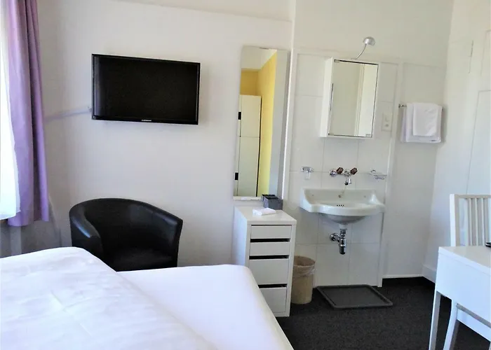 فندق Buendnerhof